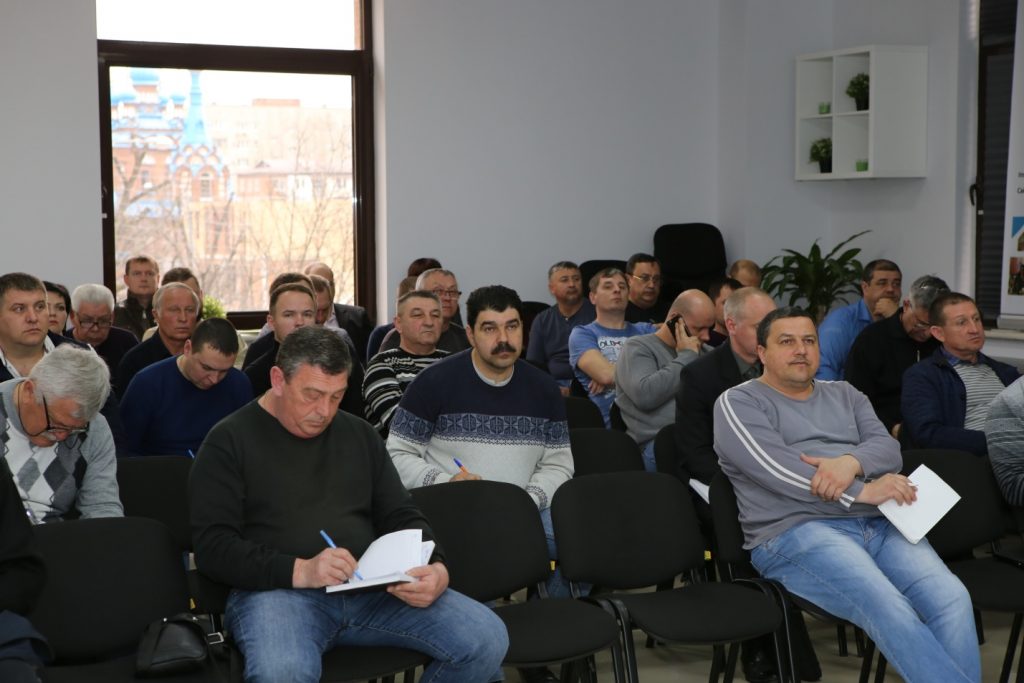 Корпоративный университет VKUBE провел семинар по безопасности дорожного движения